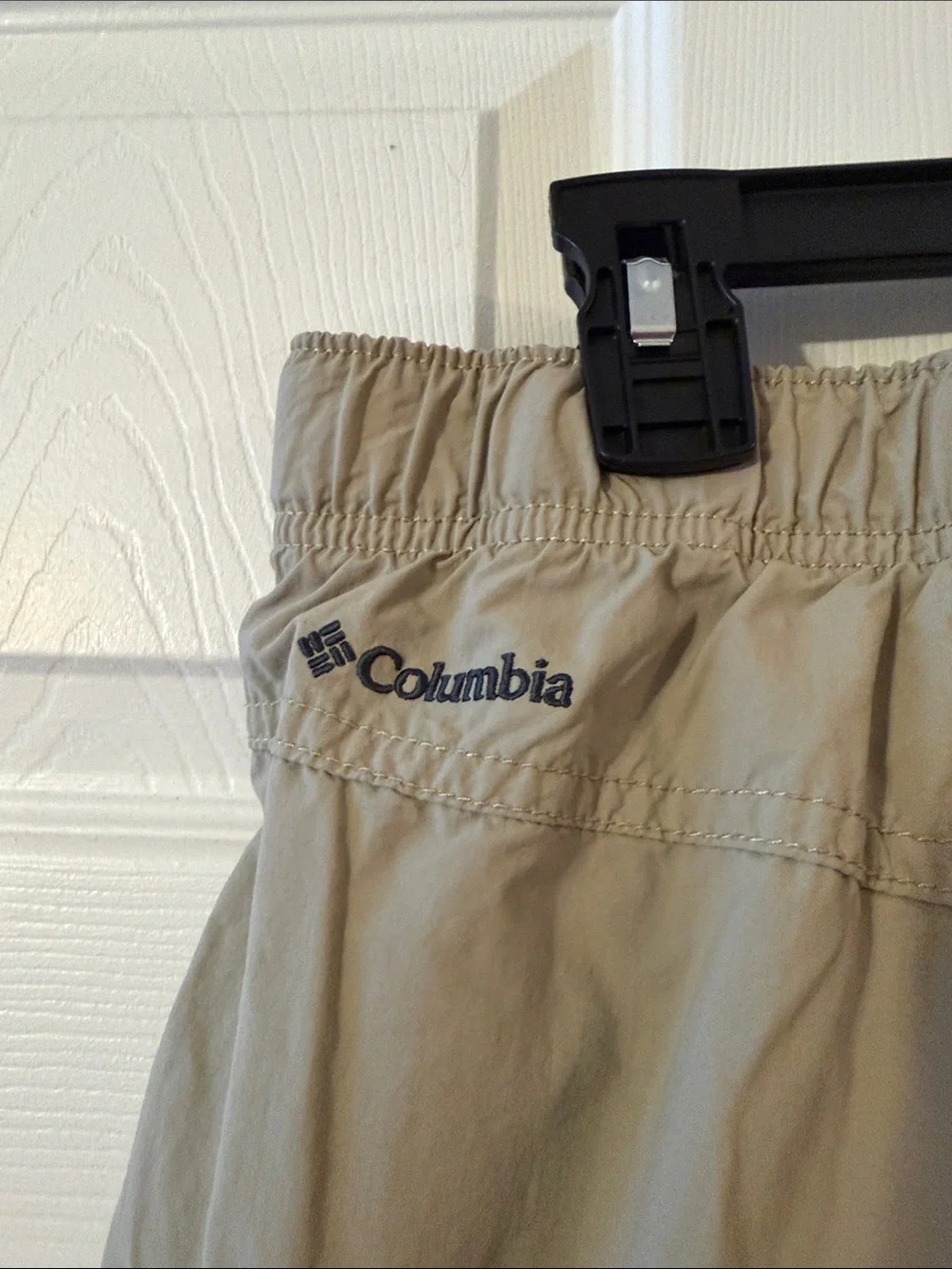 Columbia Men's Tan Hybrid Quick-Dry Cargo Shorts